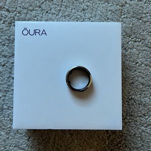 Gen 3 Oura Ring. Silver, size 10 (fits like 8/9)